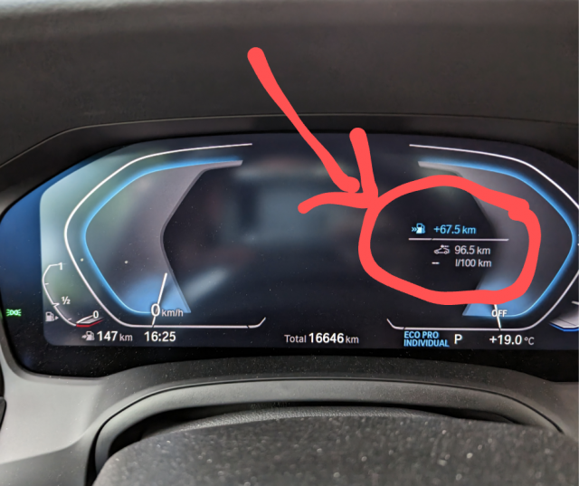 BMW Live Cockpit Anzeige Eco Fahrwerte rechts Infofeld