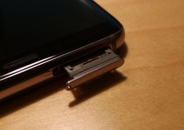 MicroSD Speicherkarten Slot