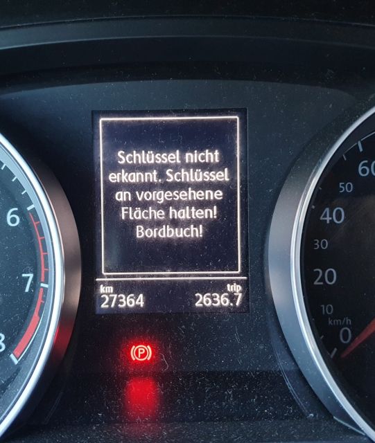 VW Schlüssel Batterie leer - Wie öffnen und starten?